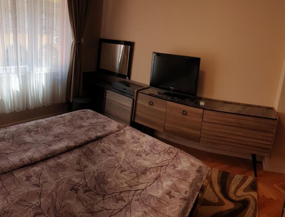 Apartment The Room Burgas Esterno foto